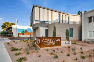Room for rent in Oldtown Scottsdale
