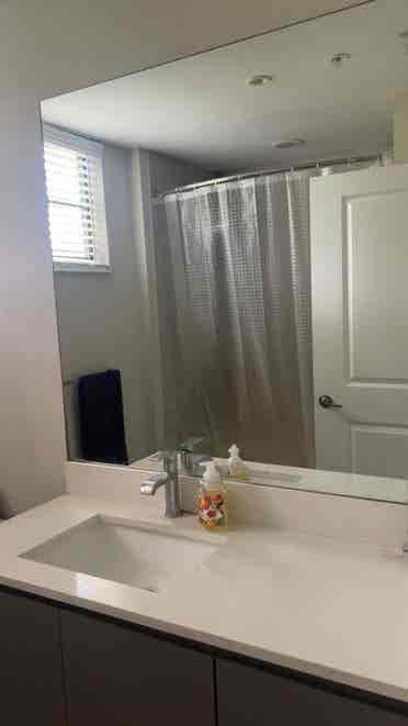 Cute room in a 3 bed apartment