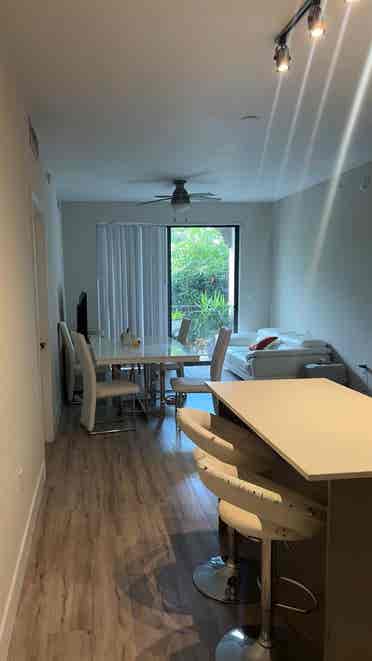 Cute room in a 3 bed apartment