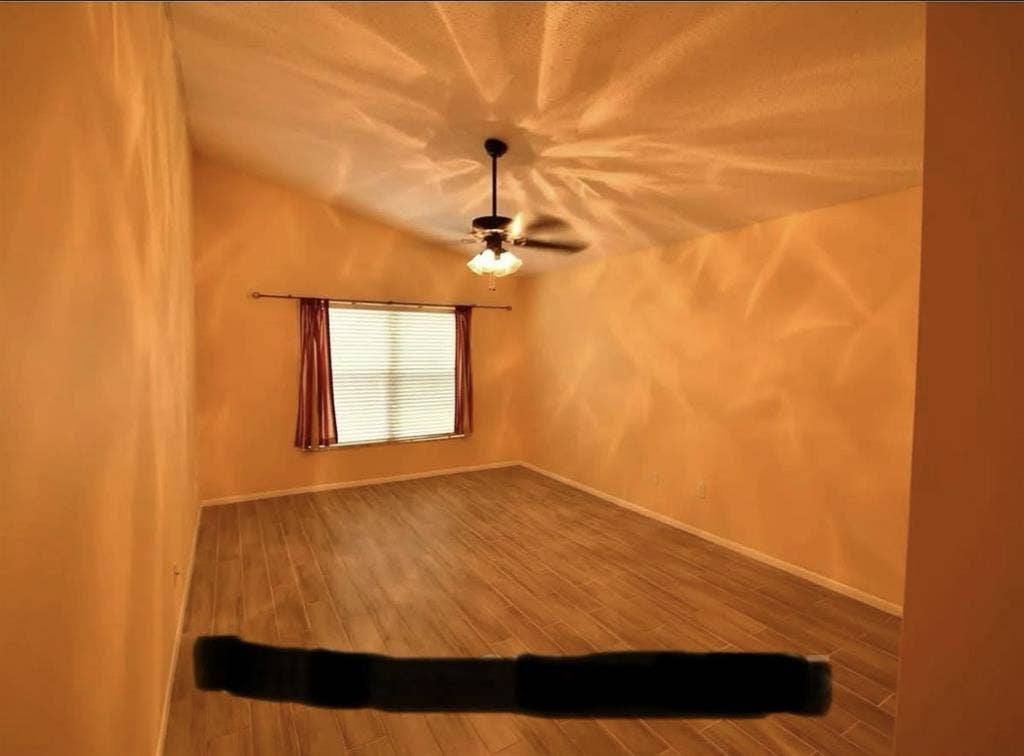Master bedroom/ private bathroom