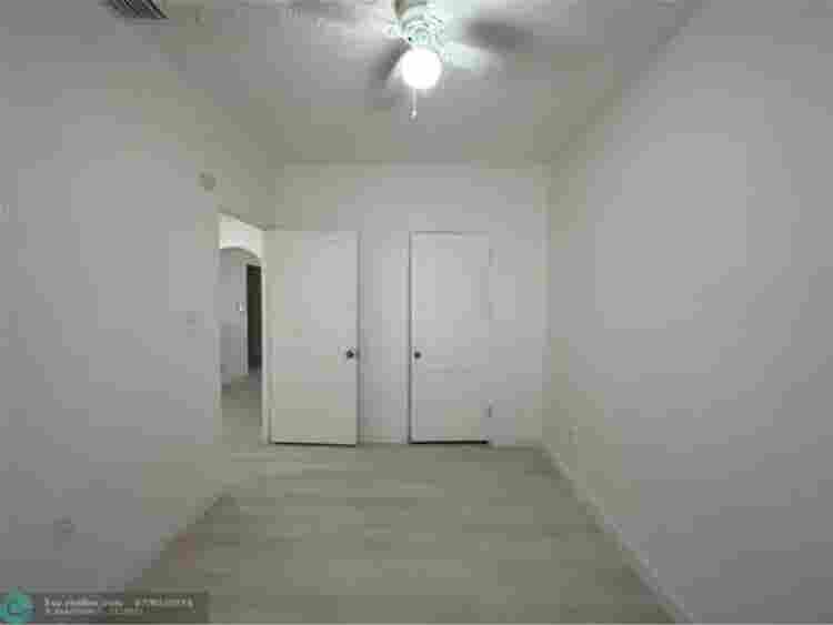 Room for Rent - $/
Month