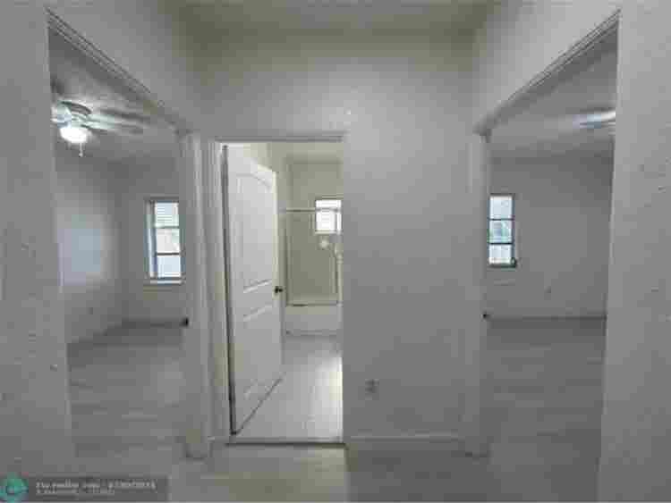 Room for Rent - $/
Month