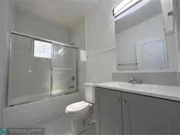 Room for Rent - $/
Month