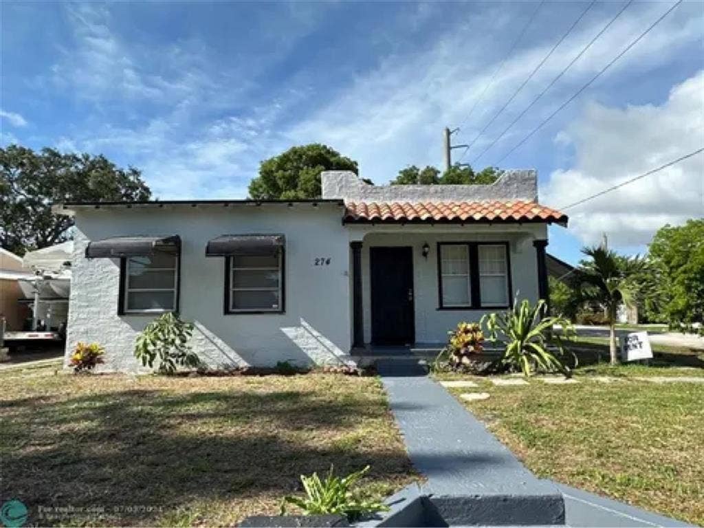 Room for Rent - $/
Month