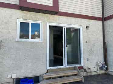 private room for rent - unfurnshied