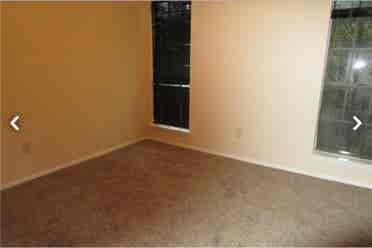 Private room in heart of Oak Lawn