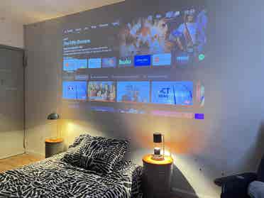 Room in Prime Manhattan Location!
