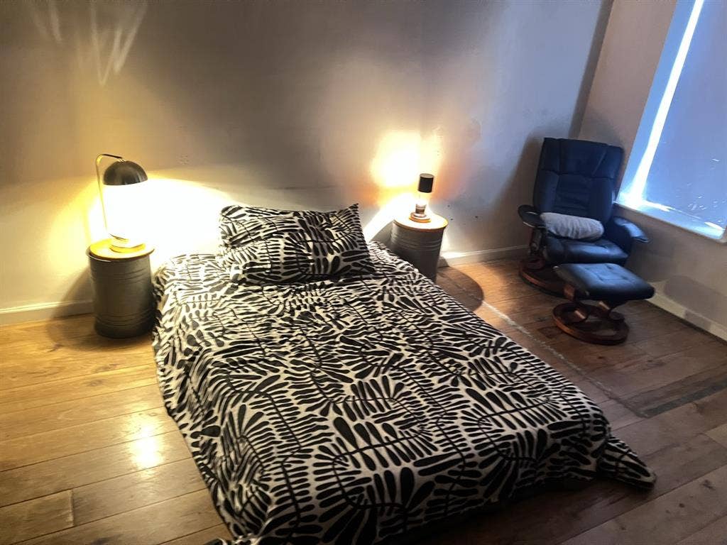 Room in Prime Manhattan Location!