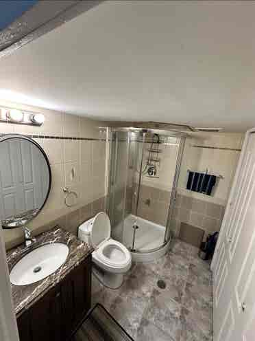One Bedroom Basement Appartment