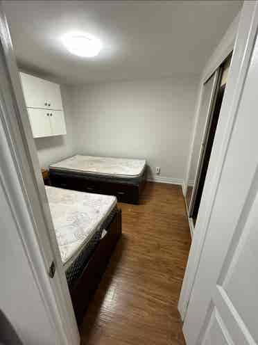 One Bedroom Basement Appartment