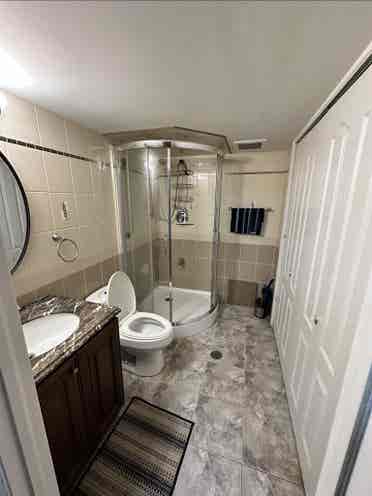 One Bedroom Basement Appartment