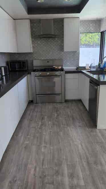 Room w/ Pool & View – LA Hills