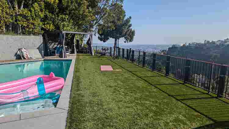 Room w/ Pool & View – LA Hills