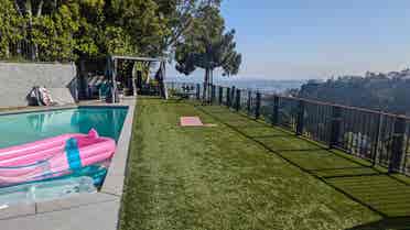 Room w/ Pool & View – LA Hills