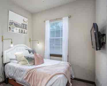 LEASE TAKEOVER  bed/3b
