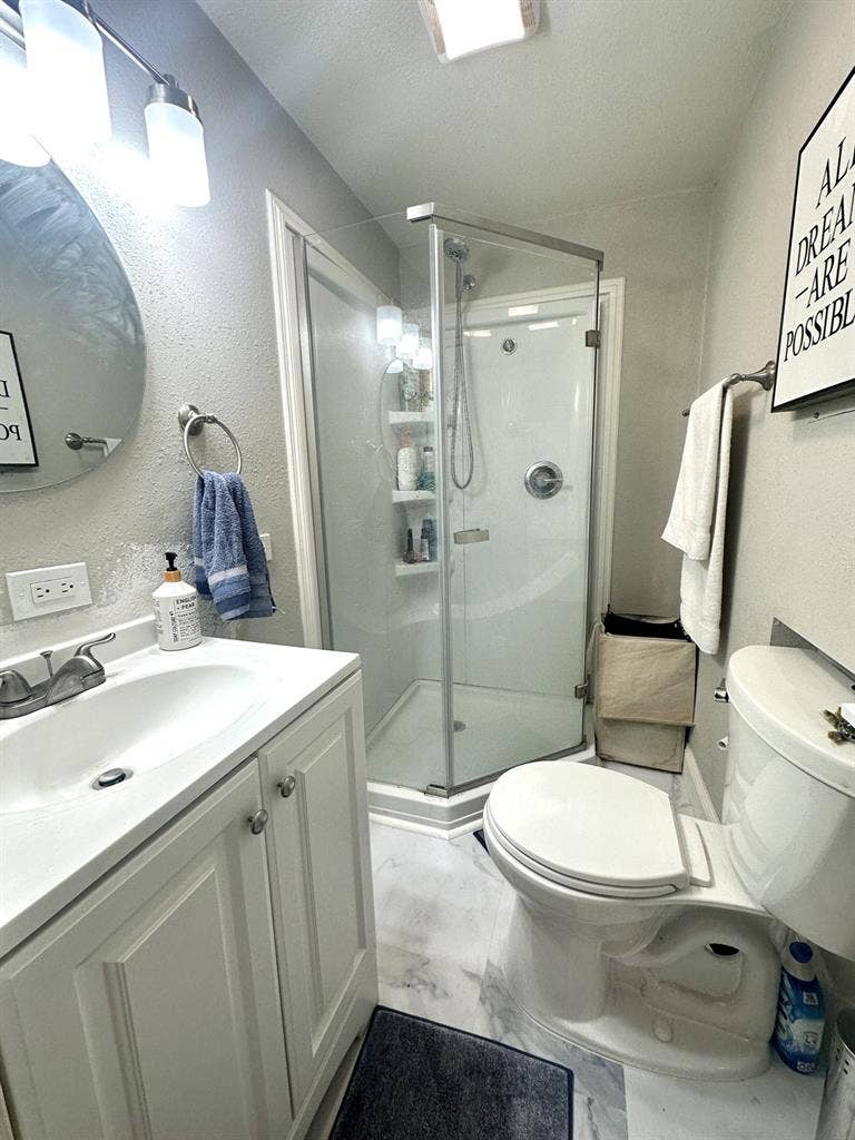 Private bedroom w/ Bath