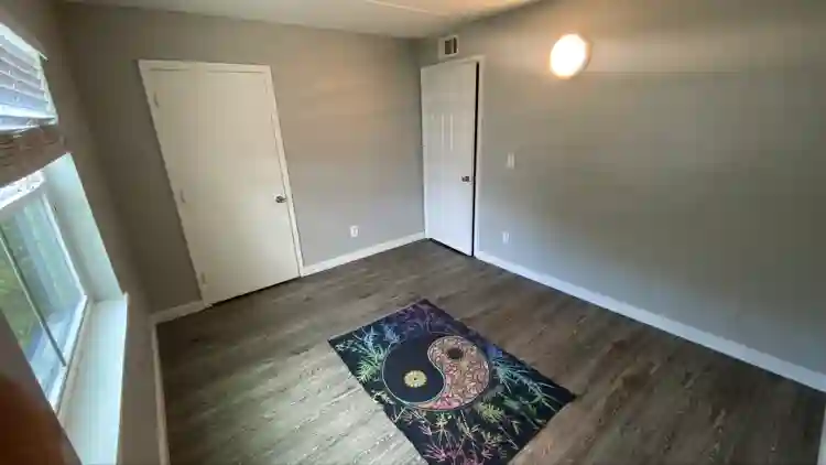 Room in Atl Bch open Dec 1st