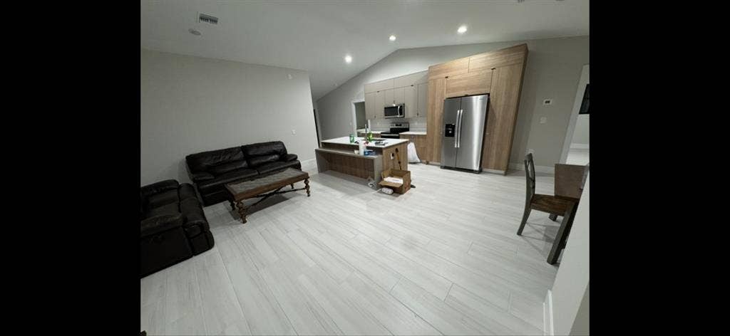 Room for rent in a beautiful home