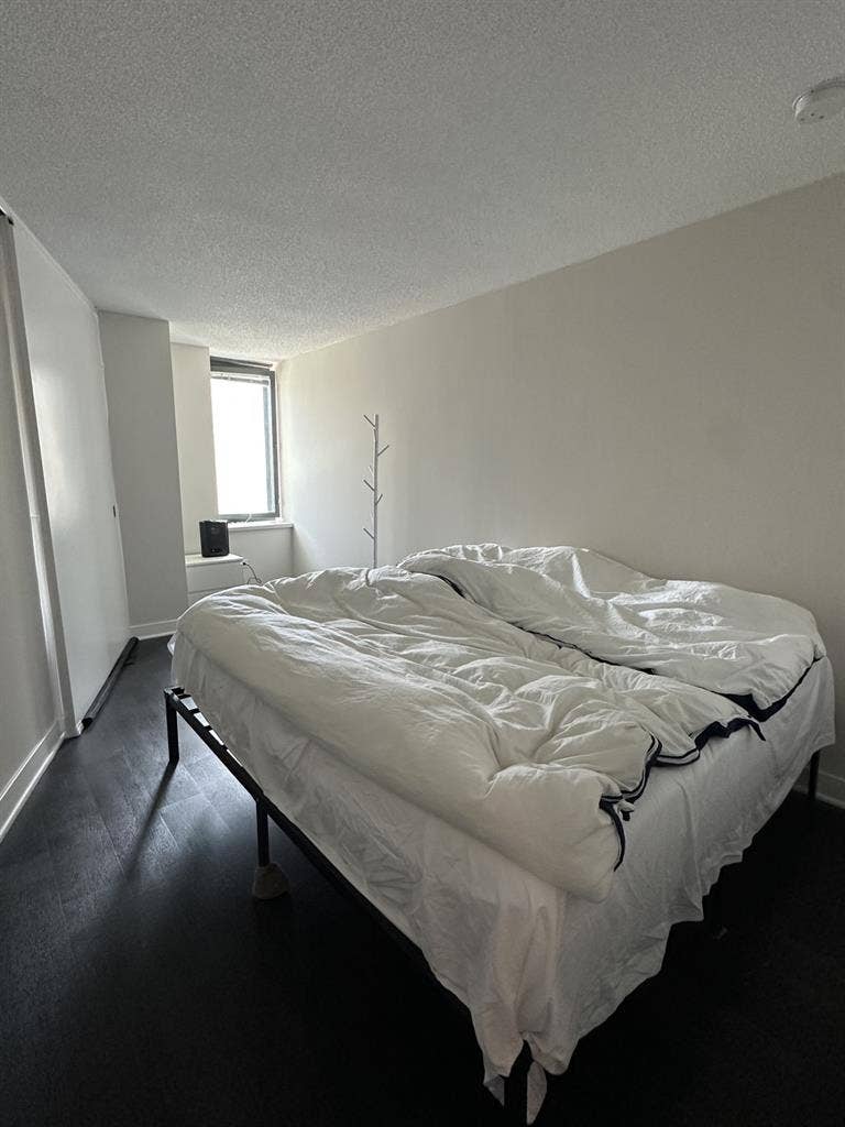 Subleasing B apartment