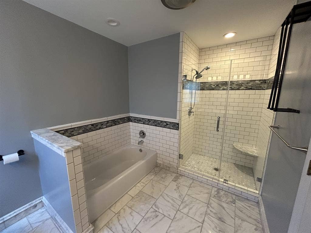 Private Room with En-Suite Bath