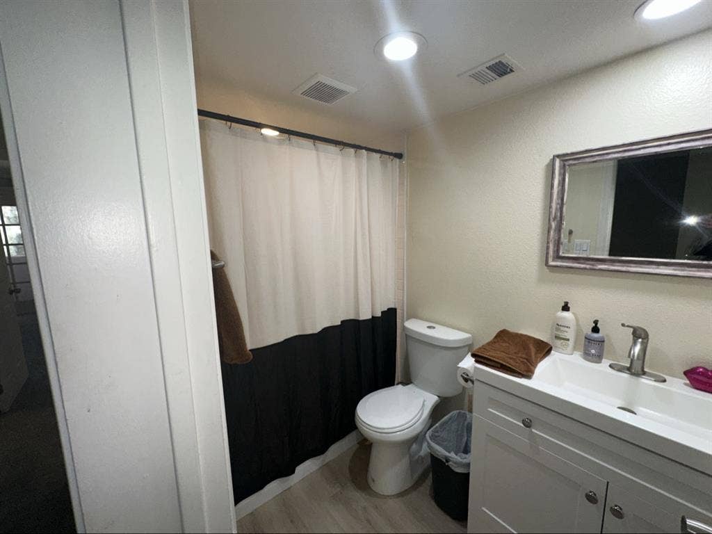 Room available in PHX home