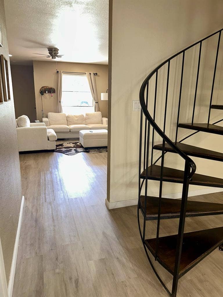 Room available in PHX home