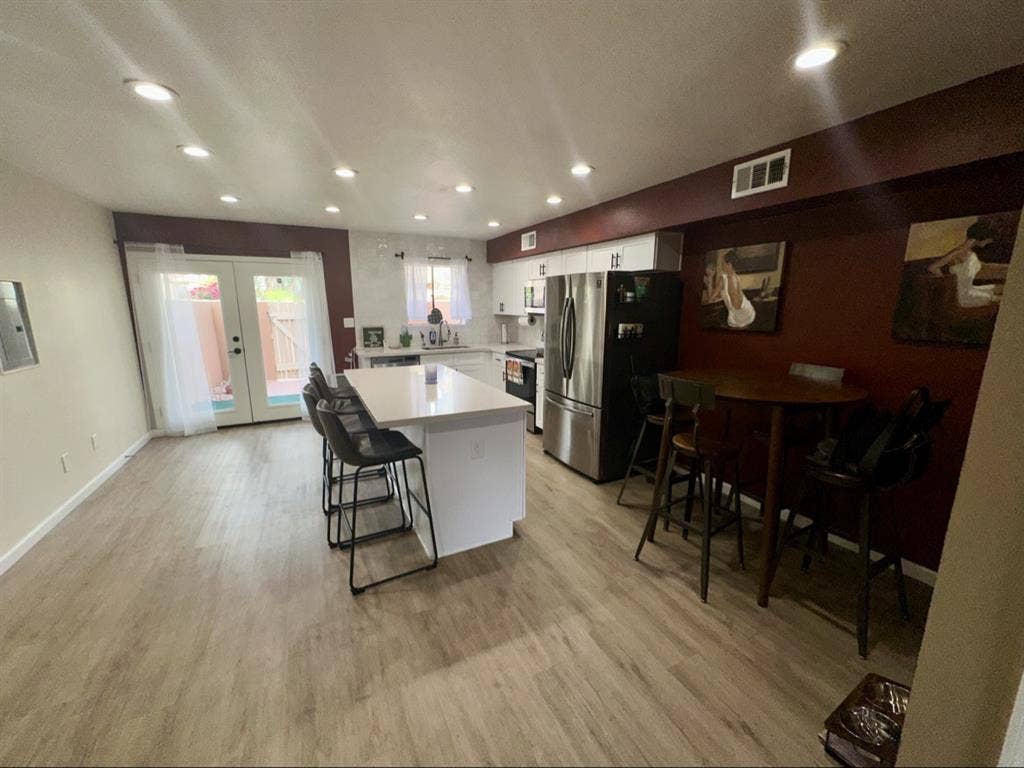 Room available in PHX home