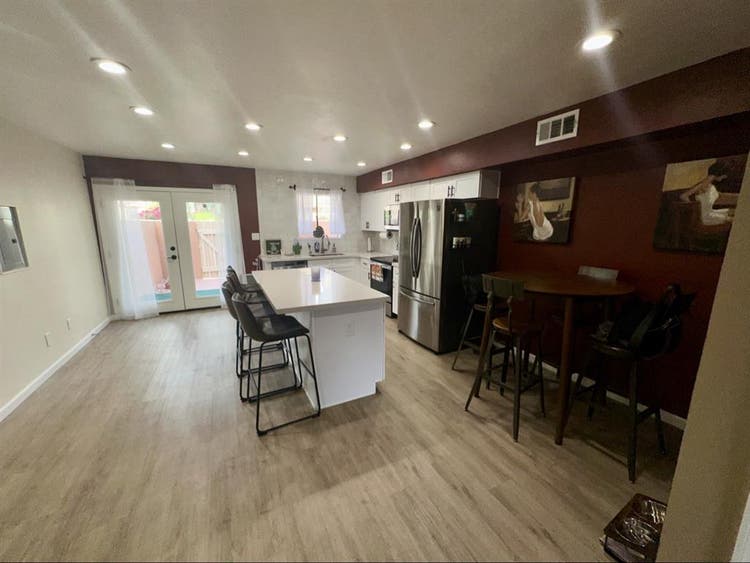 Room available in PHX home