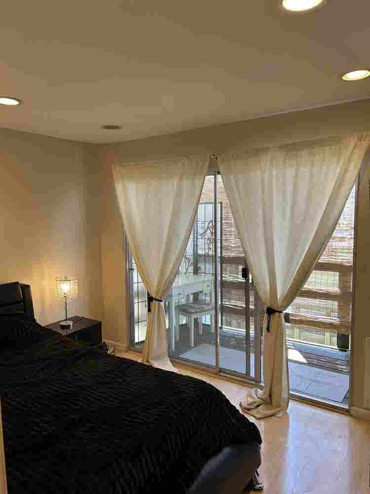 Private room with balc. shared bath