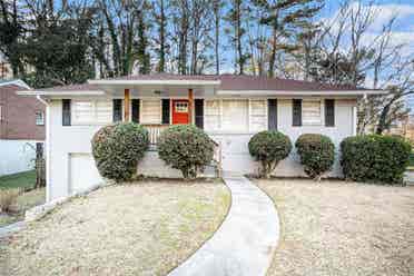 Rooms For Rent near Marta & I-!