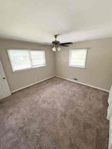 Rooms For Rent near Marta & I-!
