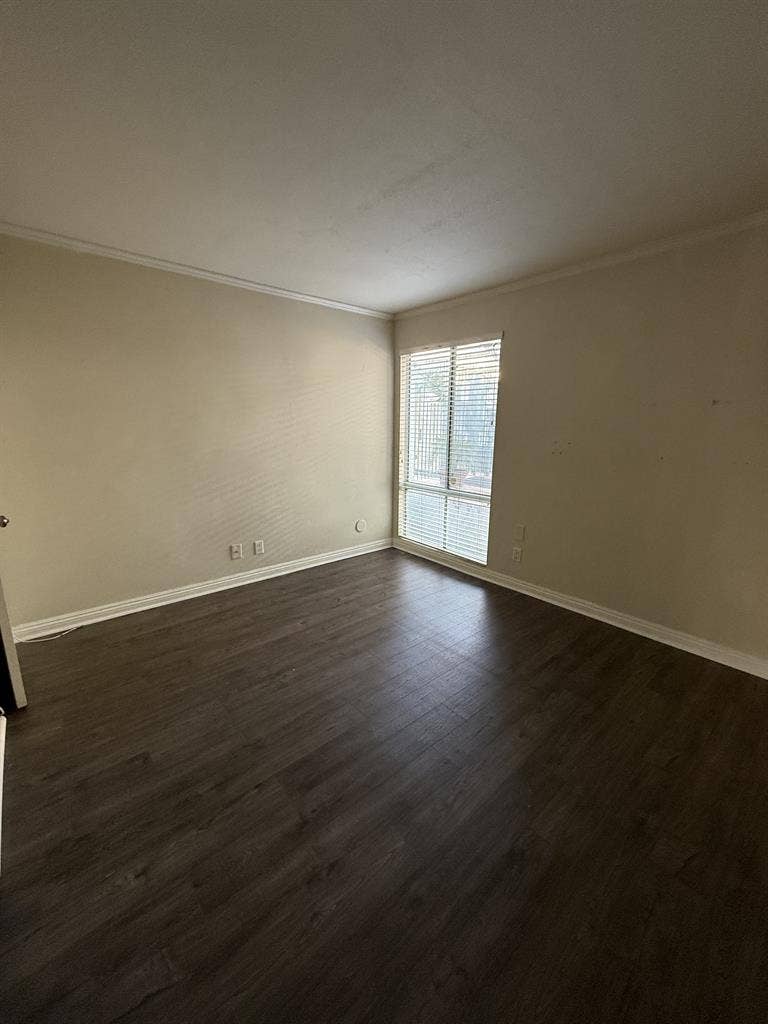 Private Bedroom Min from CSUN