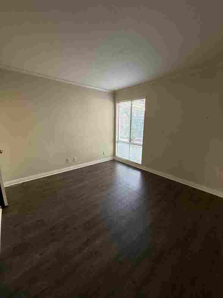 Private Bedroom  Min from CSUN