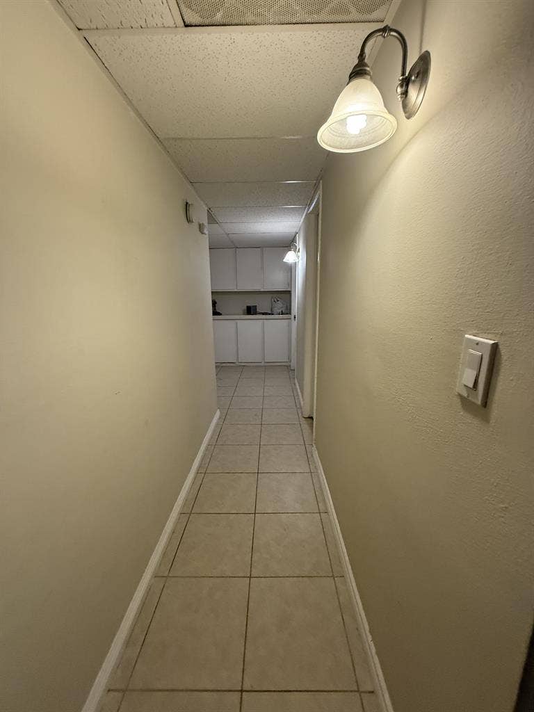 Private Bedroom Min from CSUN