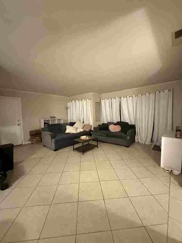 Private Bedroom  Min from CSUN