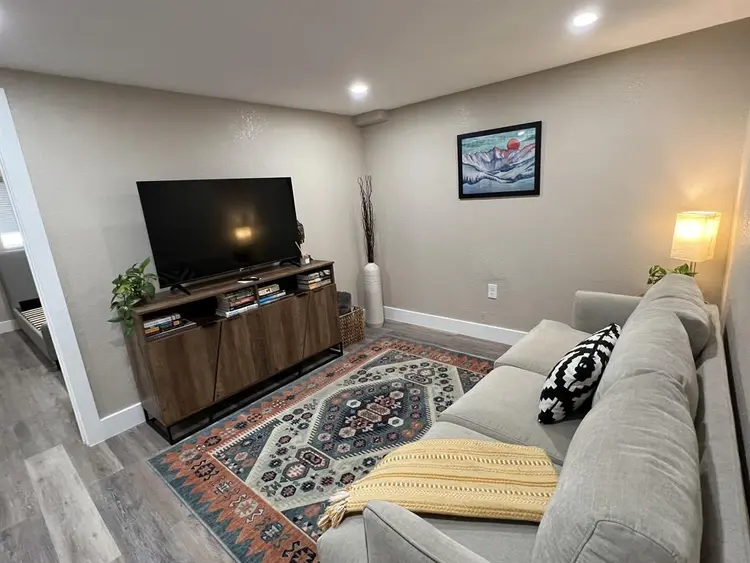 Cozy Denver Mother-In-Law