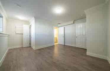 1 Bedroom above ground suite