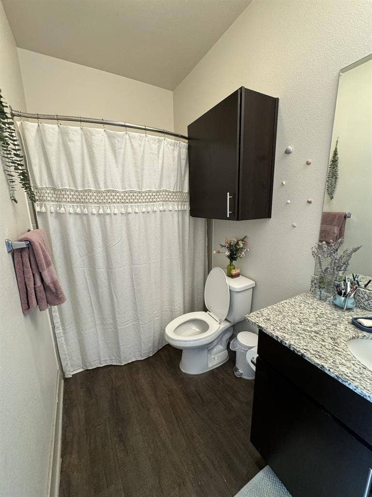 Apartment available for sublet