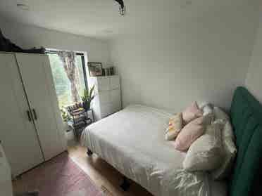 Bath Apt in Greenpoint