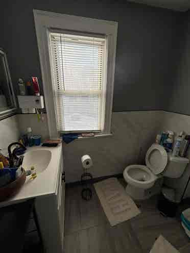 I'm looking for a roommate