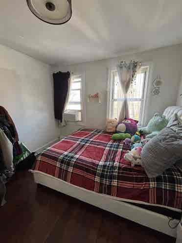 I'm looking for a roommate