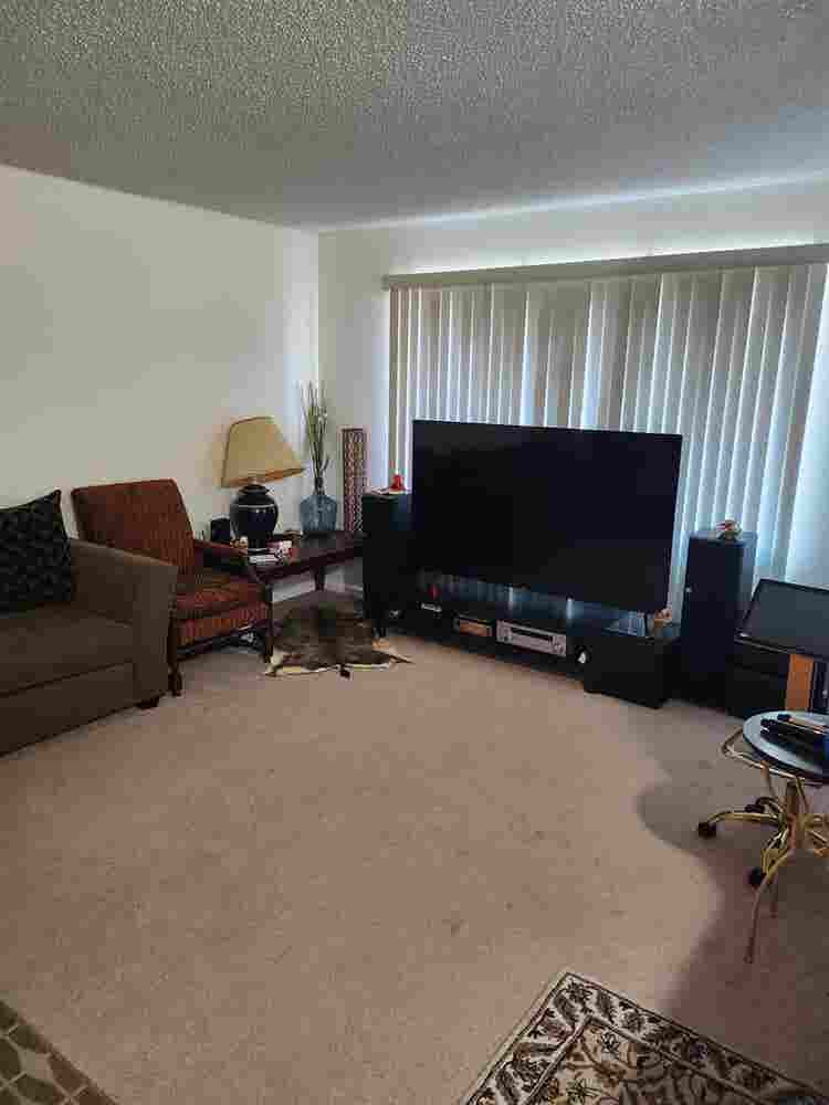 One  room for rent