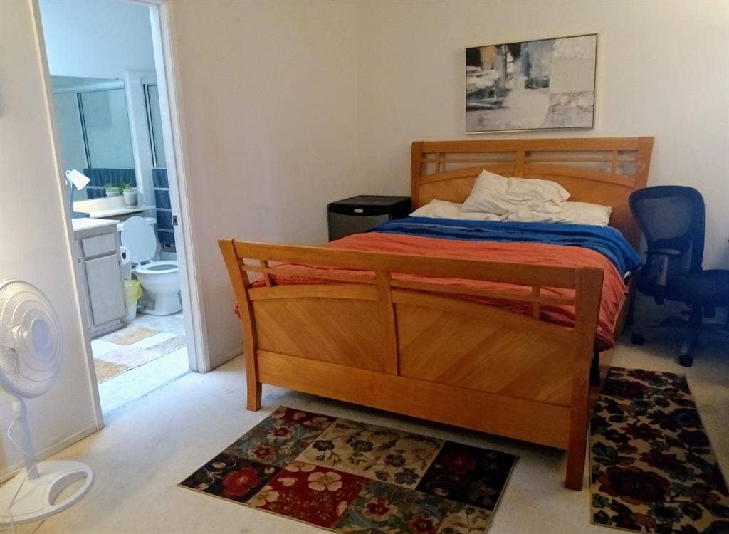 Beautiful Private rom ownbath quiet