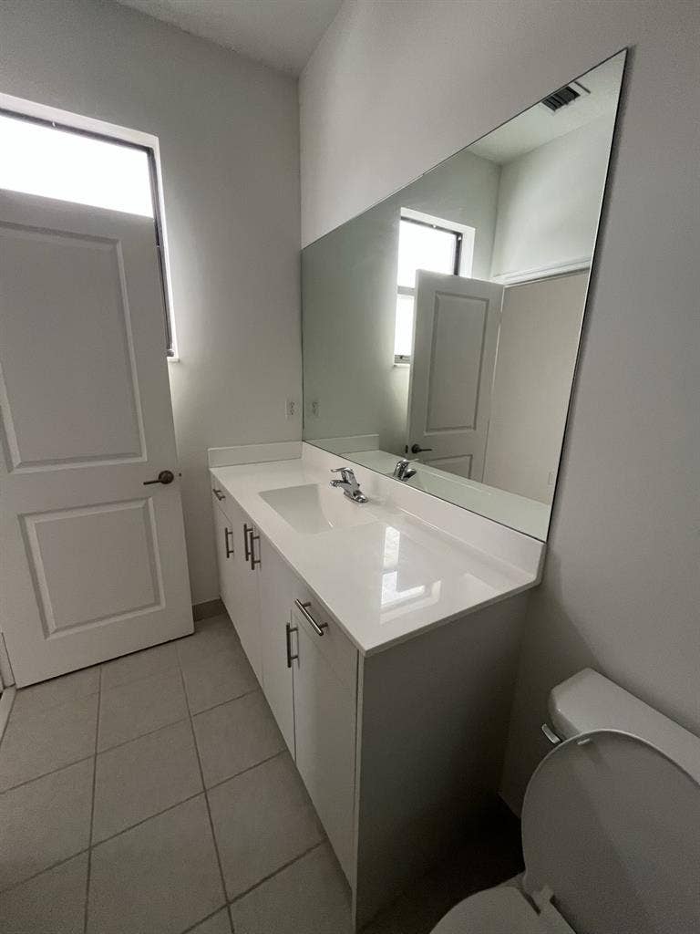 Master room for rent
