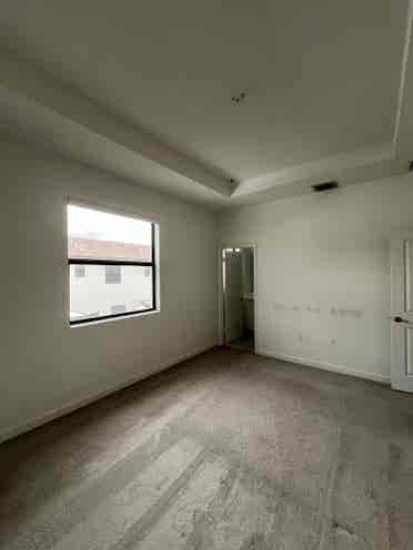 Master room for rent