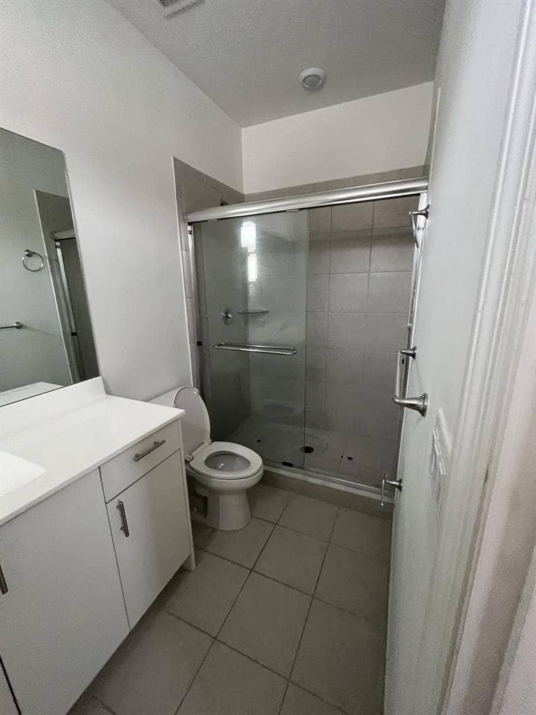 Master room for rent