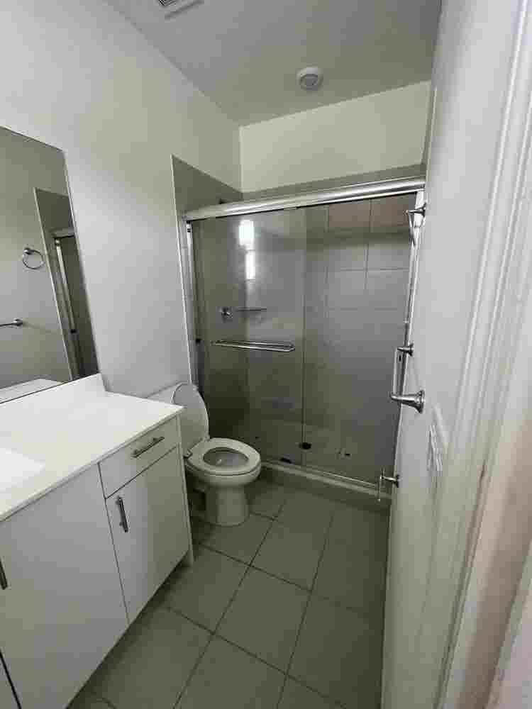 Master room for rent
