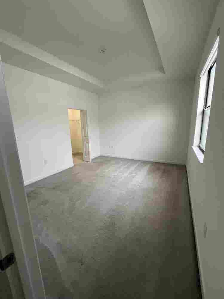 Master room for rent