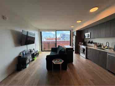 Seeking male roomie for Asian apt