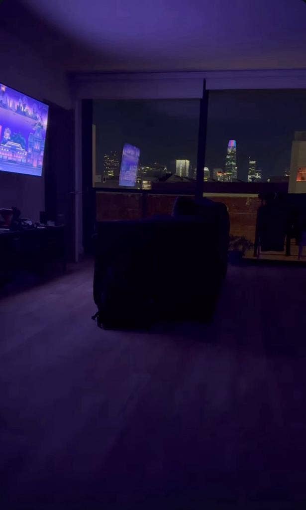 Seeking male roomie for Asian apt